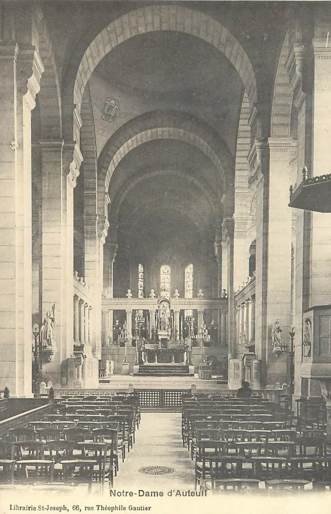 Innenansicht der Kathedrale Notre-Dame d'Auteuil — Librairie St-Joseph, 66, rue Théophile Gautier - Vorderseite