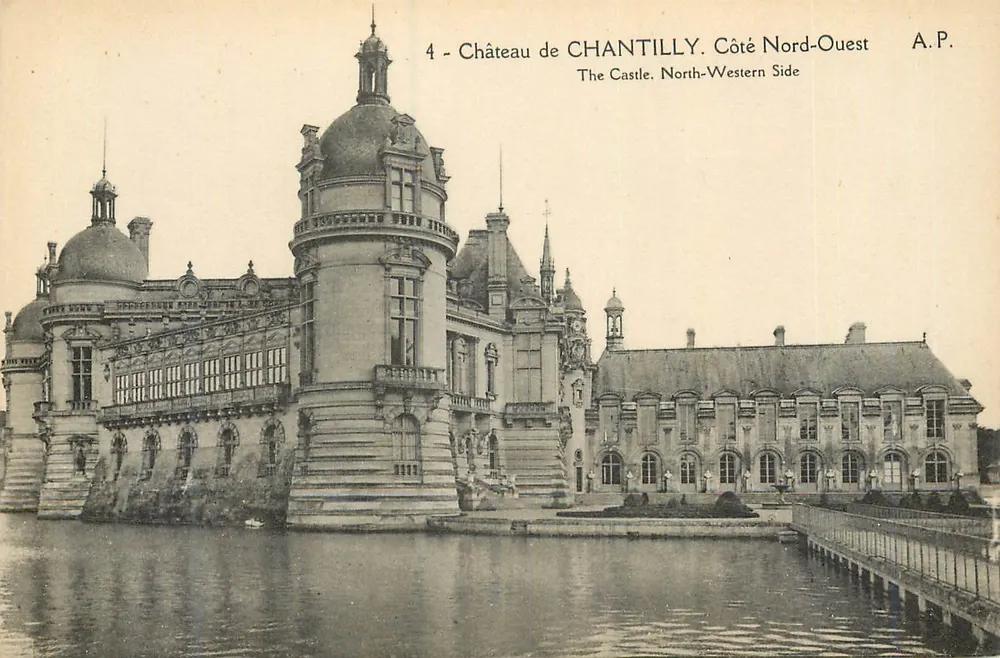 Castelo de Chantilly — Lado Noroeste — A.P. - Frente
