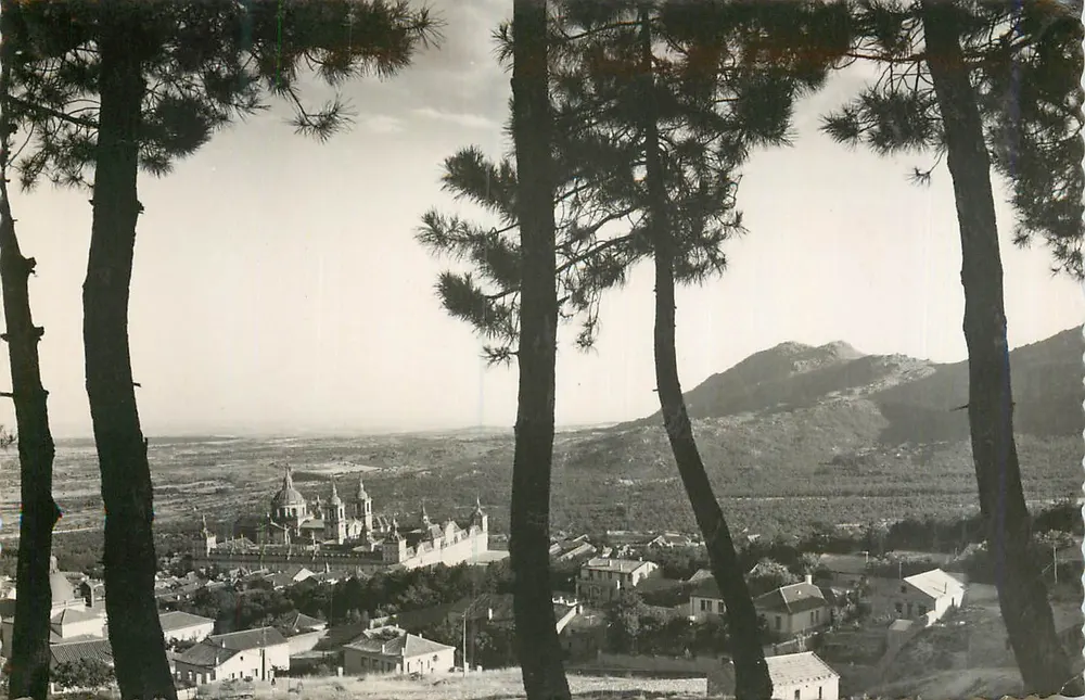 El Escorial — Vista geral — Dorotea Bravo - Frente