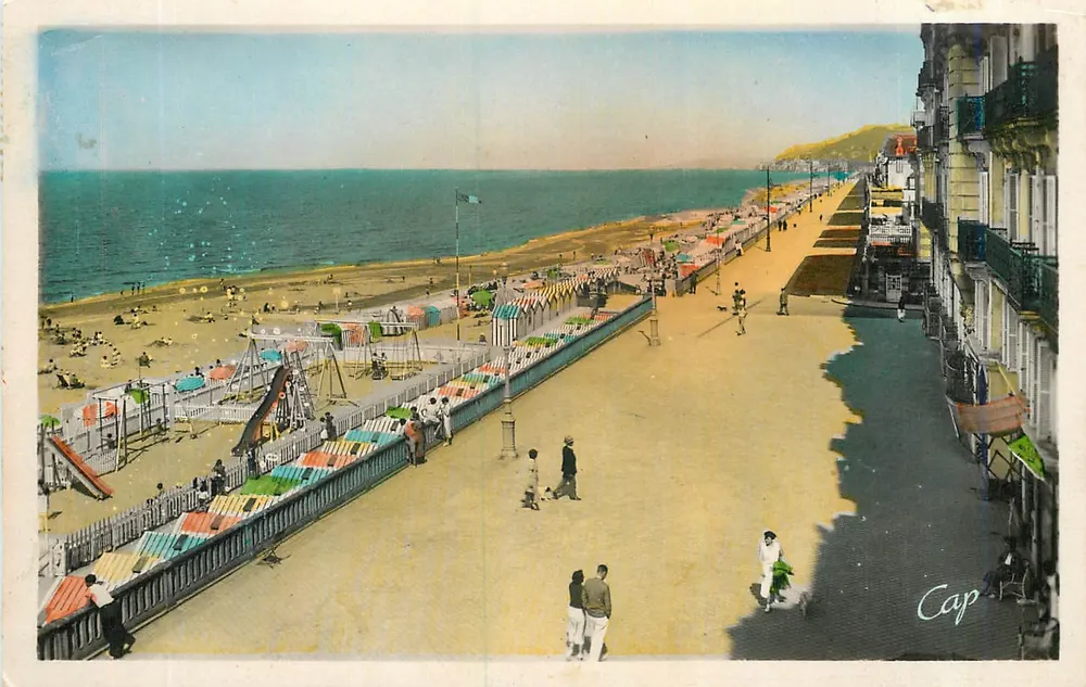 Cabourg — A Terrasse dos Ingleses para Leste — C.A.P. (497) - Frente