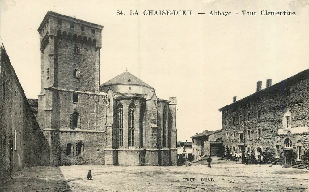 La Chaise-Dieu — Abbaye - Tour Clémentine - Recto