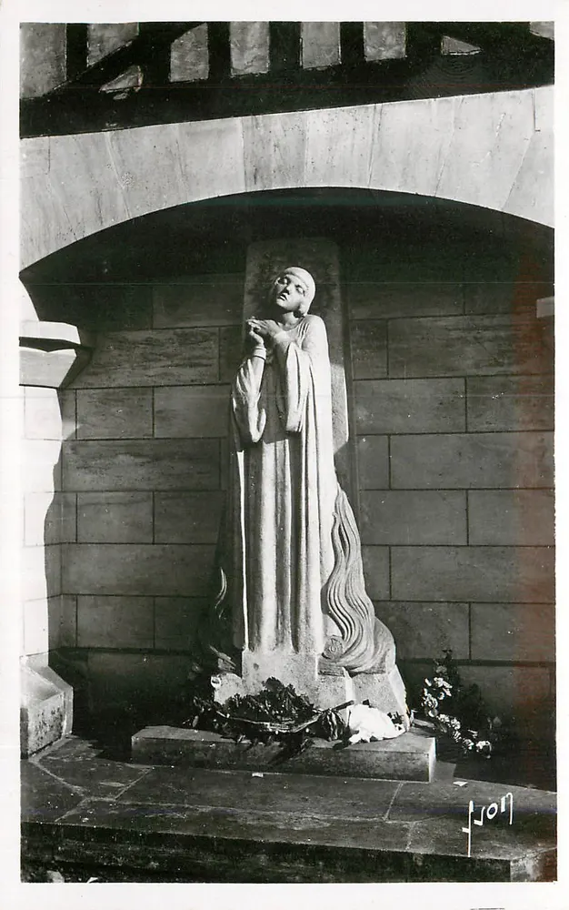 Jeanne d'Arc sur son bûcher — Rouen (Seine-Inf.) — Les Editions d'Art Française - Recto