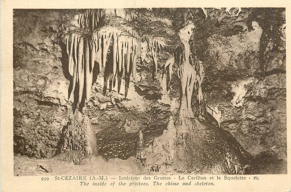 St-Cézaire (A.M.) — Innenansicht der Höhlen - Der Gong und das Skelett - F.L. 959 - Vorderseite