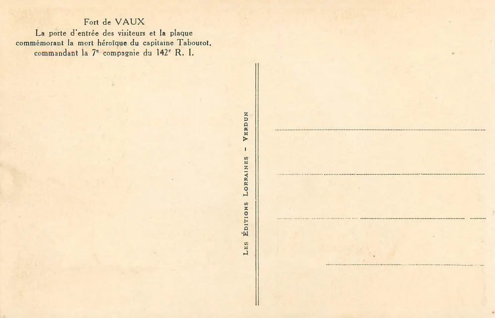Fort de Vaux — Eingangstor für Besucher und Gedenktafel — Les Éditions Lorraines - Verdun - Rückseite