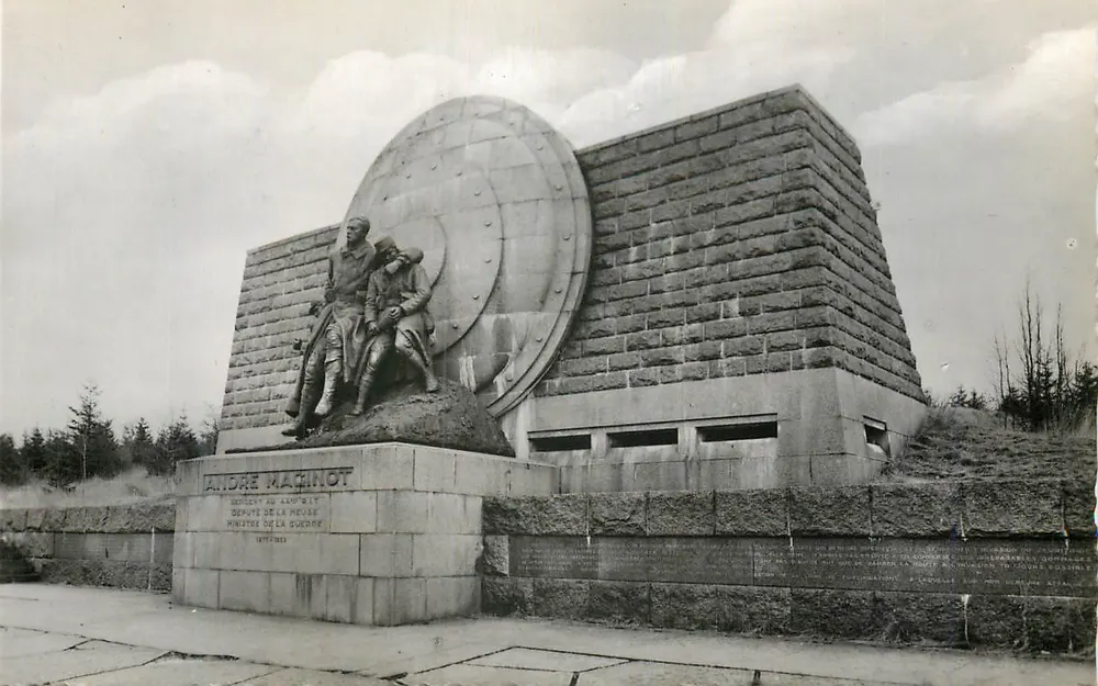André Maginot Denkmal — Verdun und die Schlachtfelder — Editions des Forts de Vaux - Vorderseite