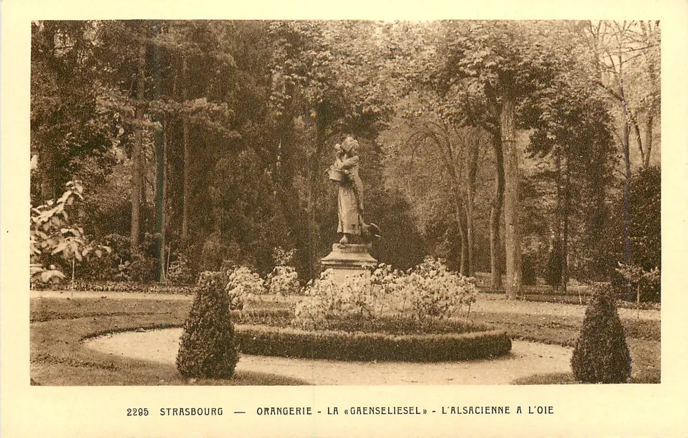 Straßburg — Orangerie — Die « Graenseliesel » — Die Alsatierin mit dem Vogel - Vorderseite