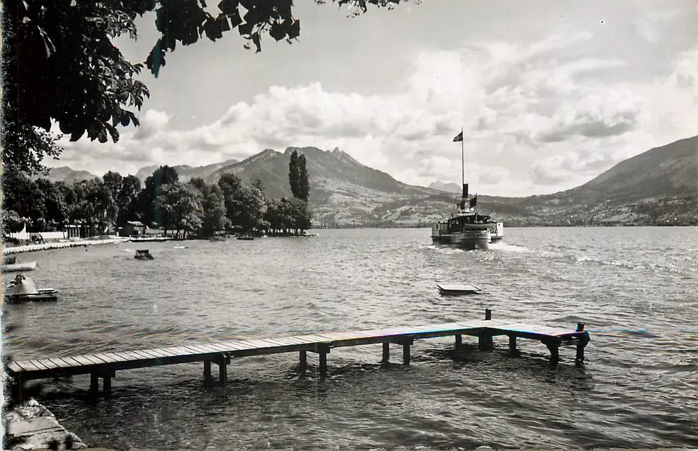 Lac d'Annecy — Aussicht auf den Col de Leschaux — Éditions G. MOUCHET, Annecy - Vorderseite