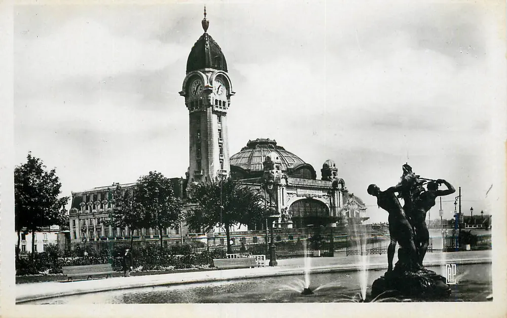 Limoges — Os Jets d'eau e a Estação — R. Gonthier, arq. S.A.D.G. - Frente