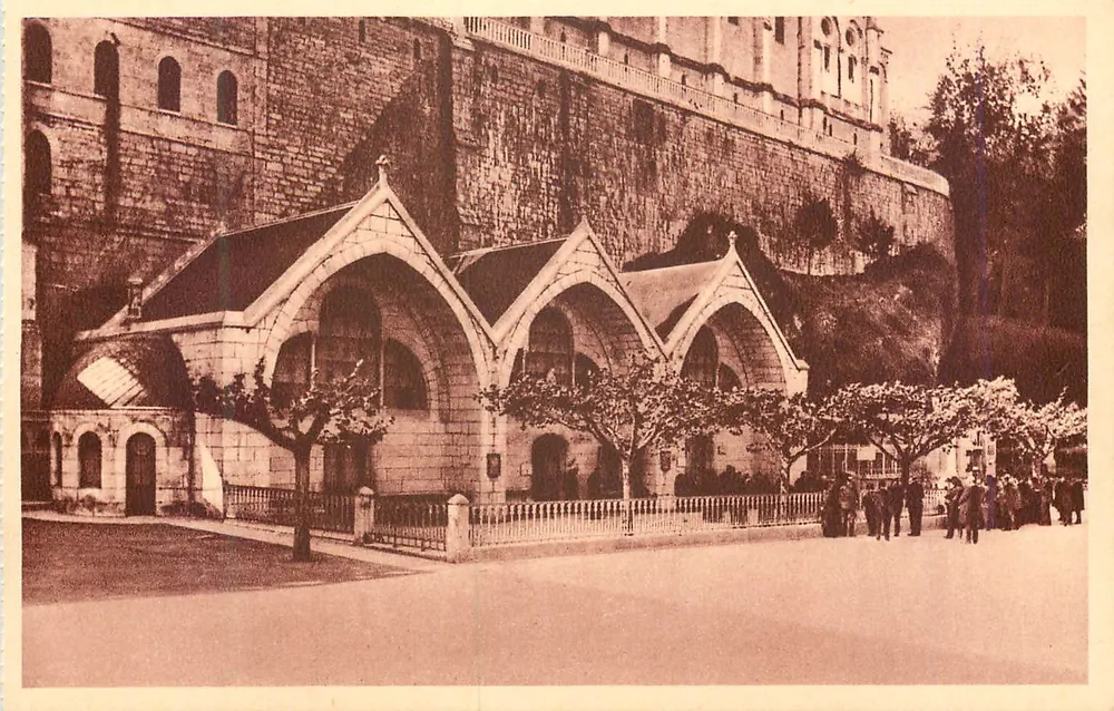 Lourdes — As Piscinas — Edição P. Doucet - Frente