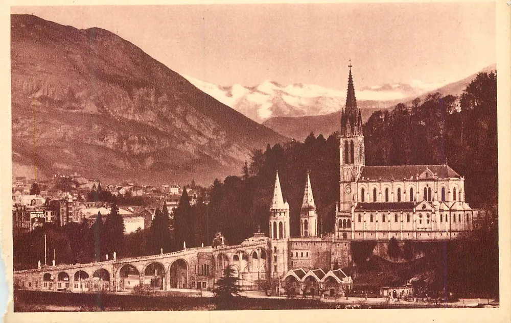 Lourdes — La Basílica y el Pic du Jer — Edición P. Doucet - Lourdes - Anverso