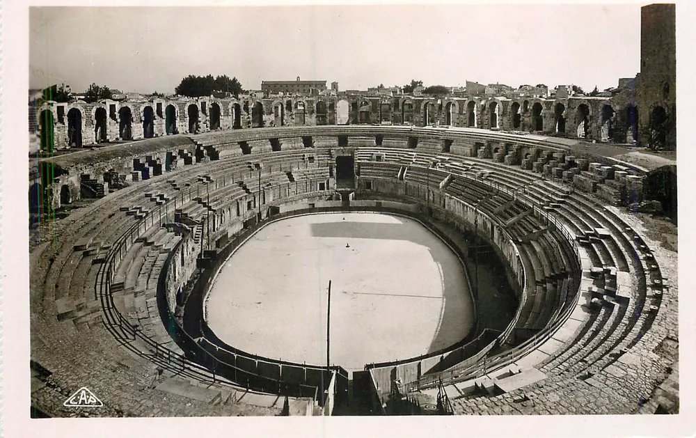 Las Arenas - Vista general desde el interior — Arles — C. A. P. Strasbourg - Anverso