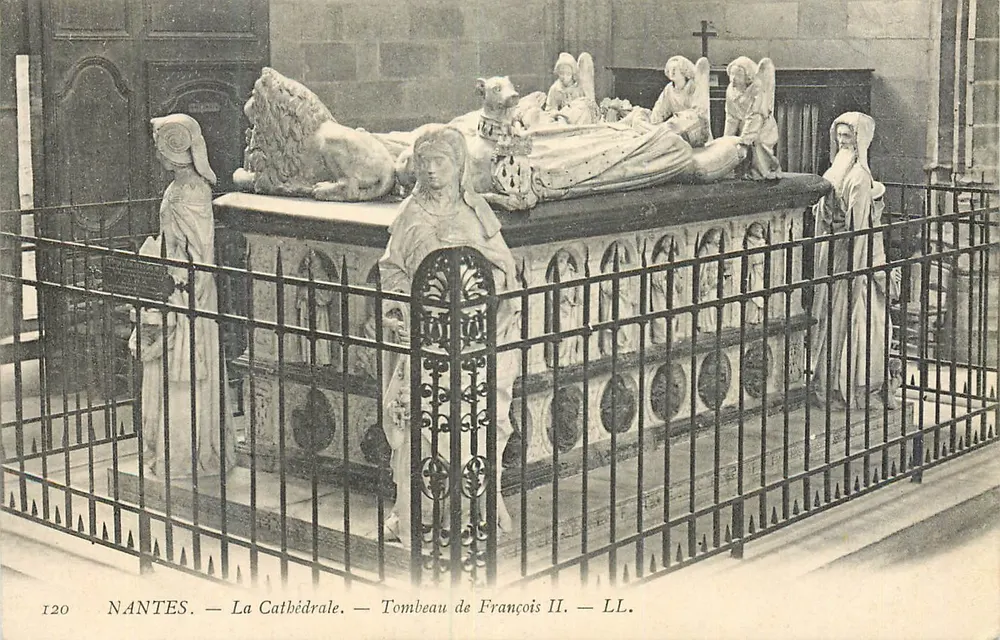 Nantes — Die Kathedrale — Grabmal von François II — LL. — N° 120 - Vorderseite