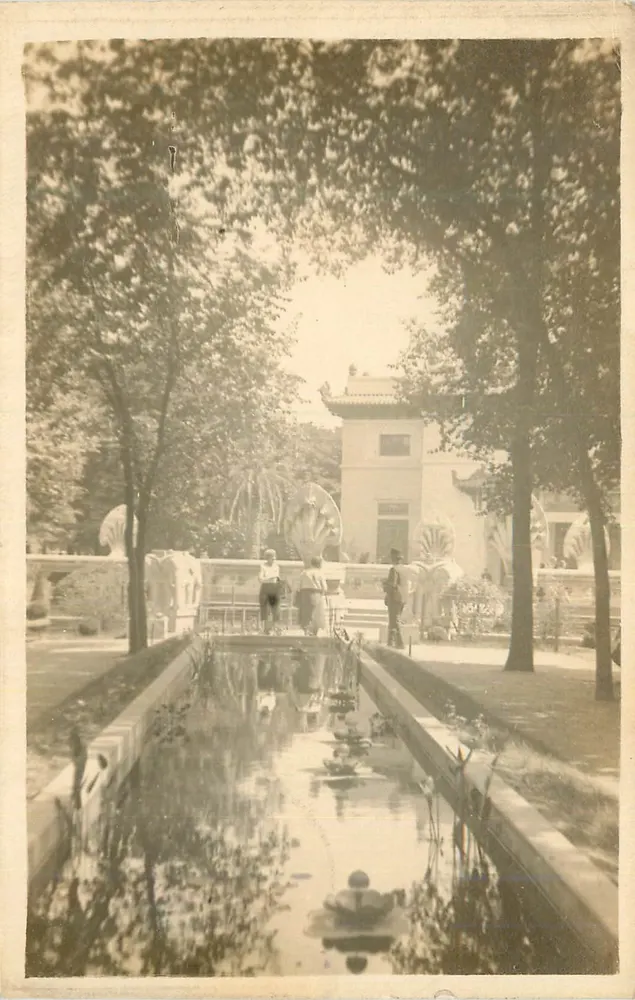 Jardin d'Été — Vue du bassin et du pavillon chinois — Carte postale anonyme - Recto