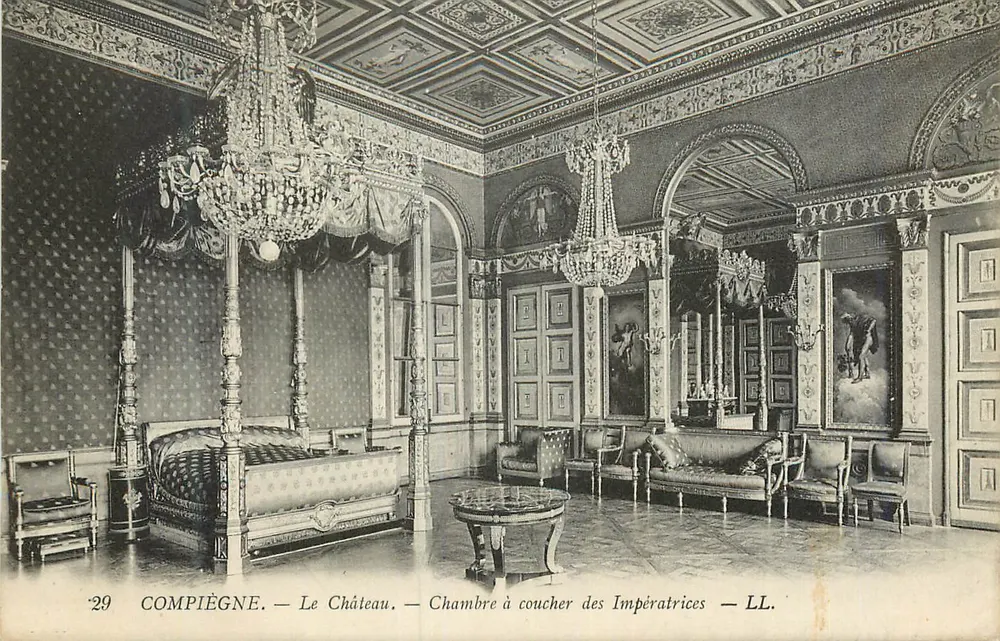 Compiègne — O Castelo — Quarto de dormir das Imperatrizas — LL. - Frente