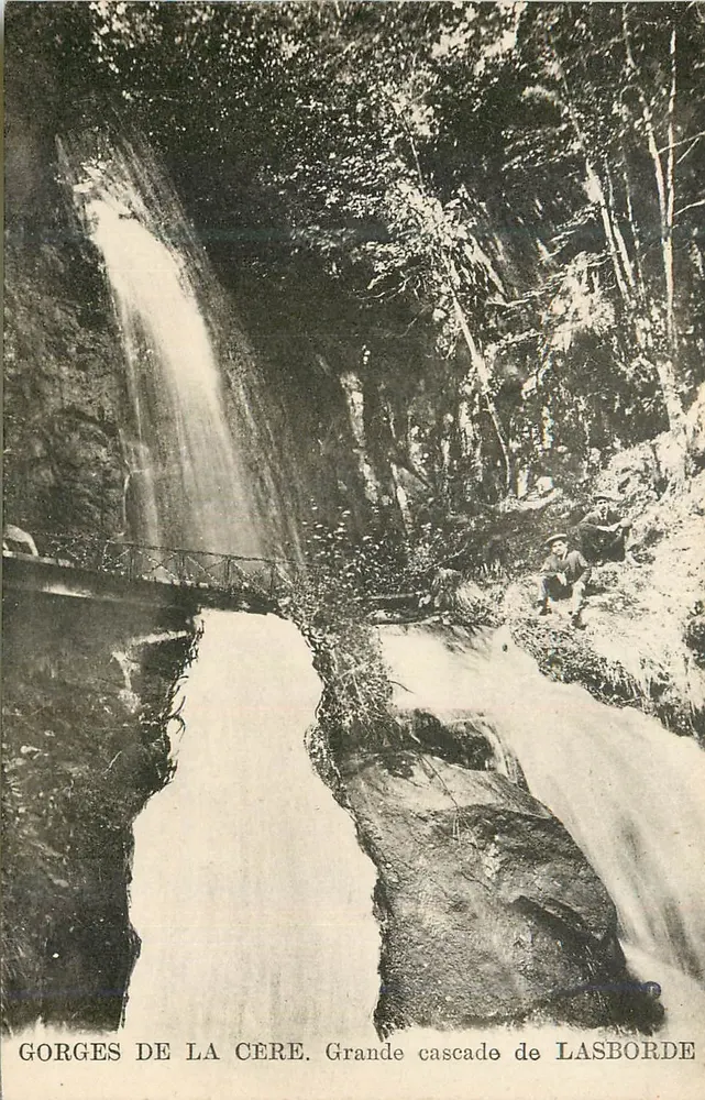Gorges da Cère — Grande cascata de Lasborde — editor não visível - Frente