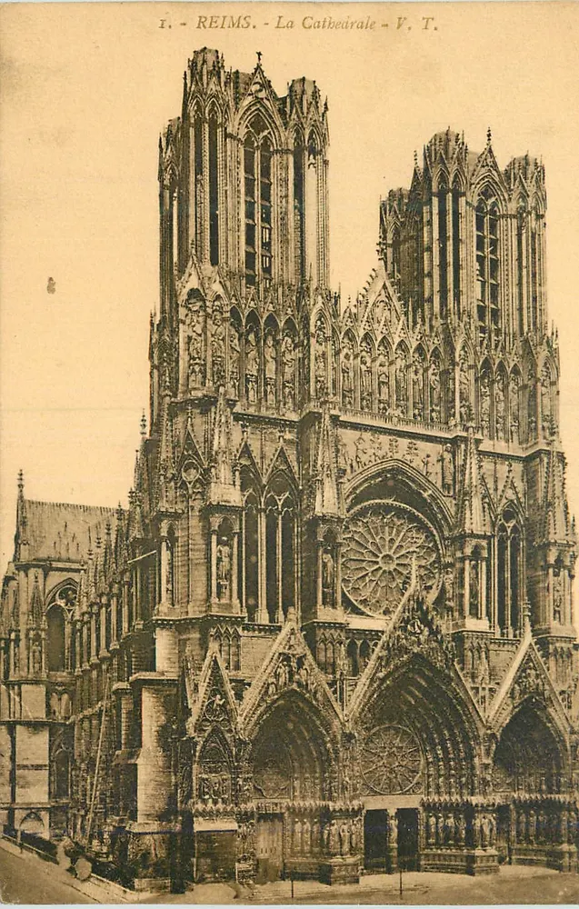 Reims — A Catedral — V. T. - Frente