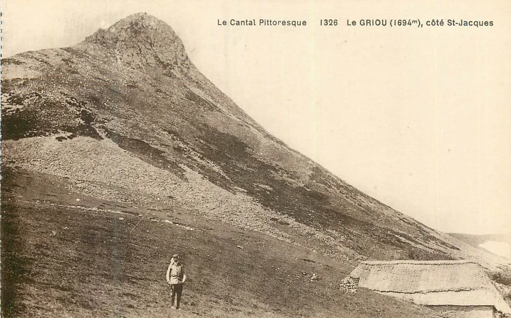 Le GRIOU (1694m), Seite St-Jacques — Das pittoreske Cantal 1326 — Verlag B. Laborie, Aurillac - Vorderseite