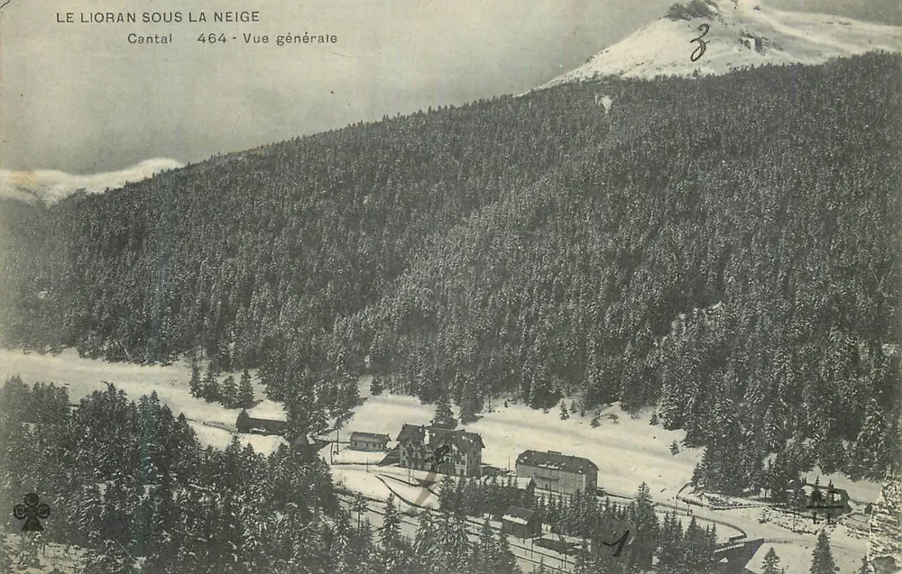 Le Lioran unter Schnee — Cantal 464 — Allgemeine Ansicht - Vorderseite
