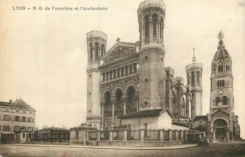 LYON — Nossa Senhora de Fourvière e o Arcebispo - Frente