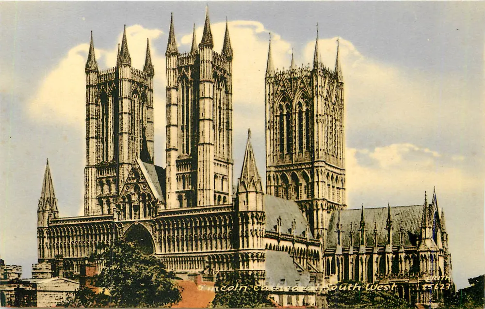 Lincoln Cathedral — South-West View — Frith's Series n°17623 - Front