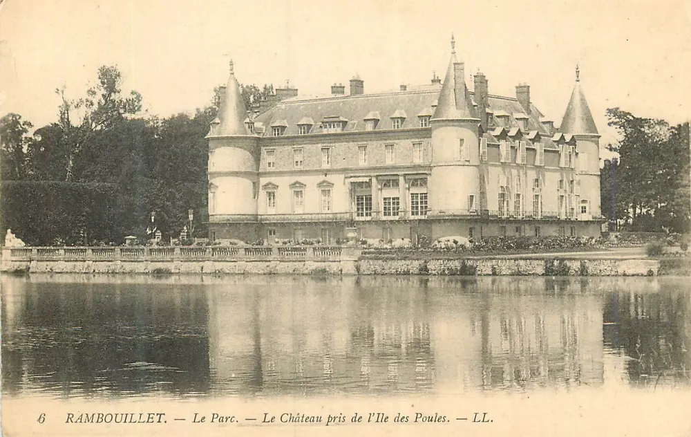 Rambouillet — Das Schloss von der Île des Poules aus — LL. n°6 - Vorderseite