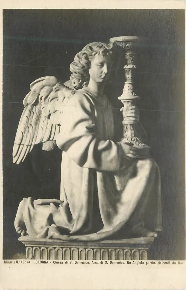 Bologna - Igreja de S. Domenico. Arca de S. Domenico. Um Anjo particular. (Niccolò da Bari) - Alinari N. 10541 - Frente