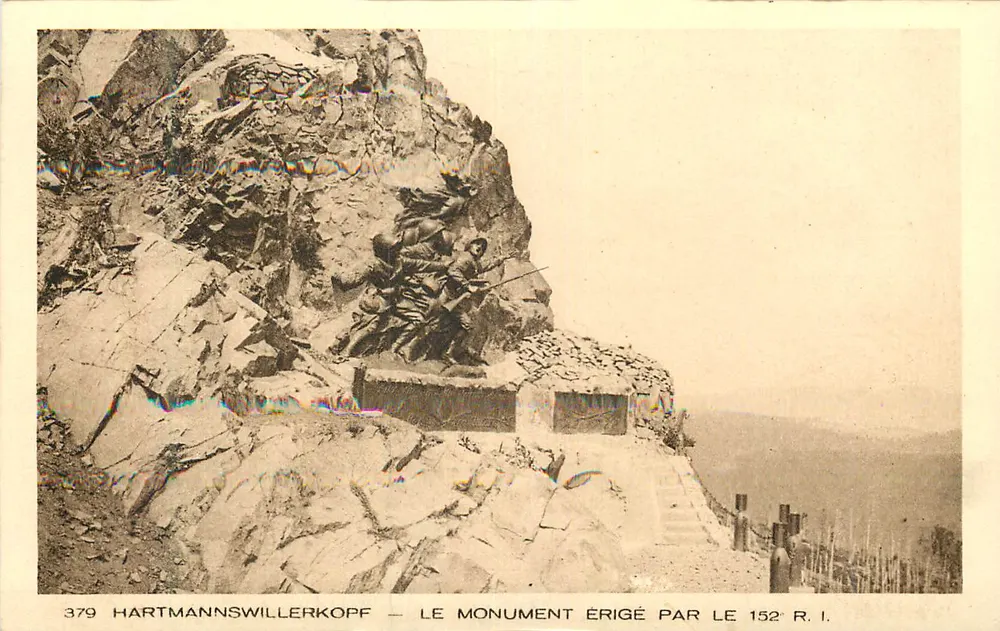 Hartmannswillerkopf — Der von der 152. RI errichtete Denkmal — n° 379 - Vorderseite