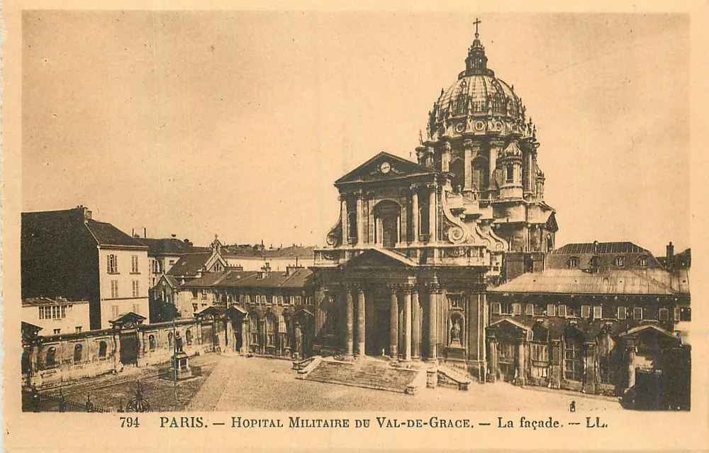 Paris — Hôpital Militaire du Val-de-Grâce — La façade — LLr. - Recto