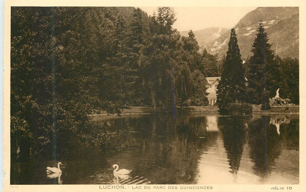 Luchon - Lago do Parque dos Quinconces — Hélios 10 - Frente