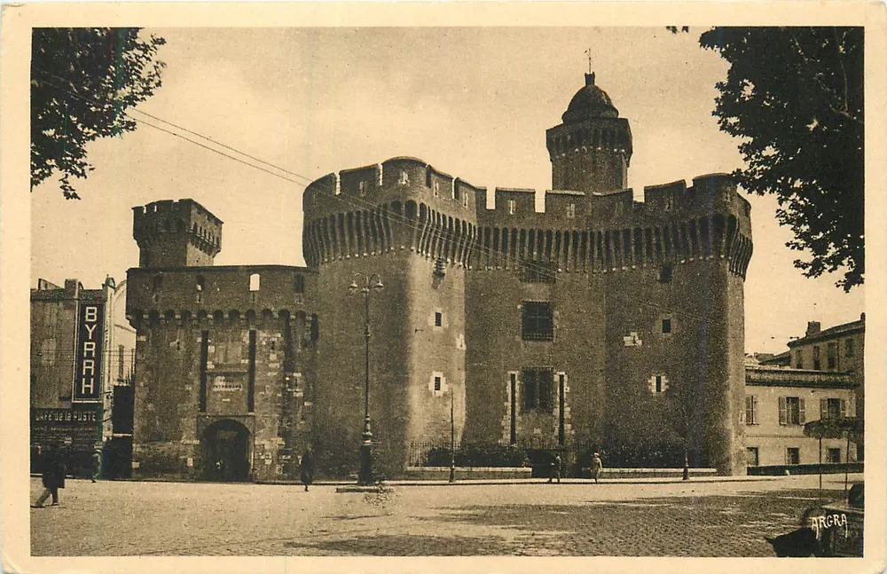 Perpignan — O Castillet (século XIV) — Arts Graphiques, Toulouse - Frente