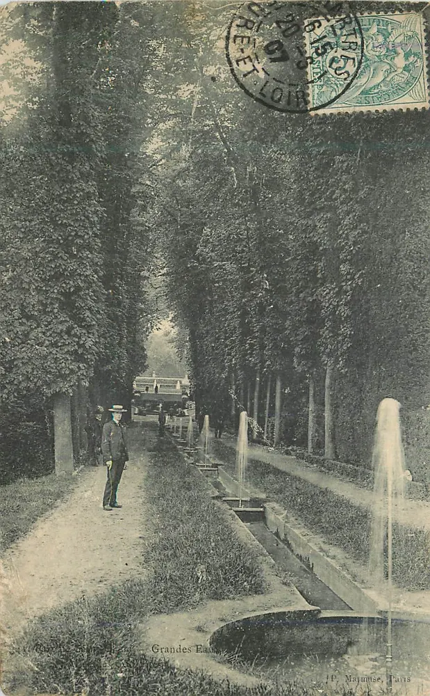Grandes Eaux — Jardim das Tuileries — J.P. Maymousse, Paris - Frente