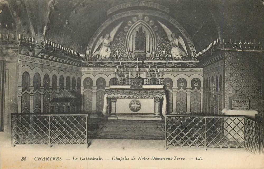 Chartres — Die Kathedrale — Kapelle Notre-Dame-sous-Terre — LL. - Vorderseite