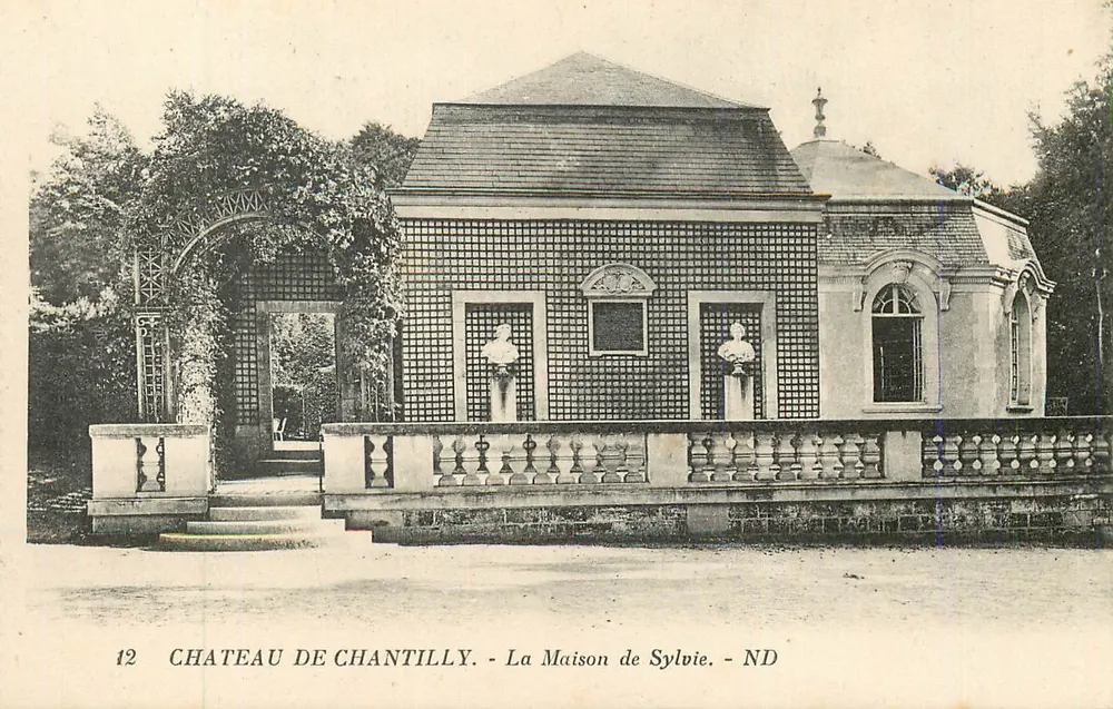 Castelo de Chantilly — A Casa de Silvia — ND - Frente