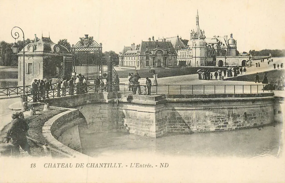 Castelo de Chantilly — A Entrada — ND - Frente