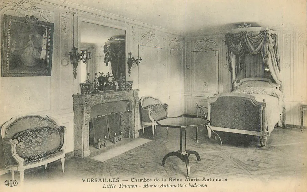 Versailles — Chambre de la Reine Marie-Antoinette — Little Trianon - Recto