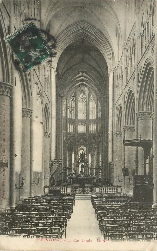 SEES (Orne) - De Kathedraal - De Navel - Voorkant