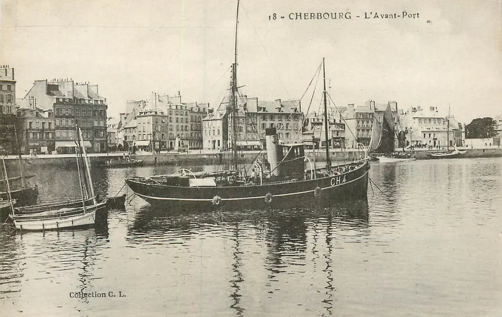 Cherbourg - O Porto Anterior — vista portuária com navio a vapor CH4 — Coleção G. L. - Frente