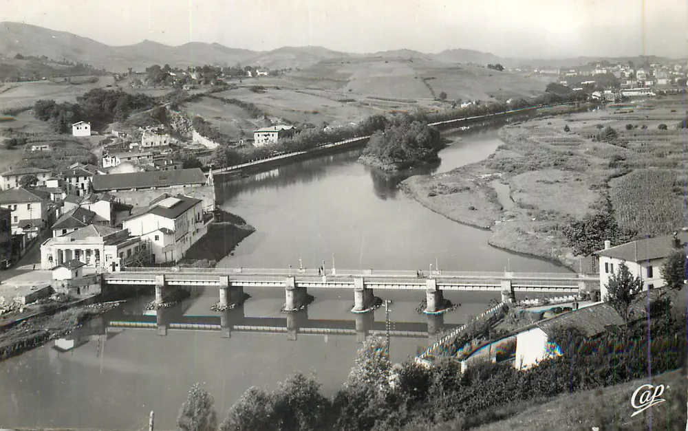 Behobie — Französisch-spanische Grenze — Der Internationale Brücke und die Insel der Fasanen — C.A.P. (55) rue Letellier, Paris - Vorderseite