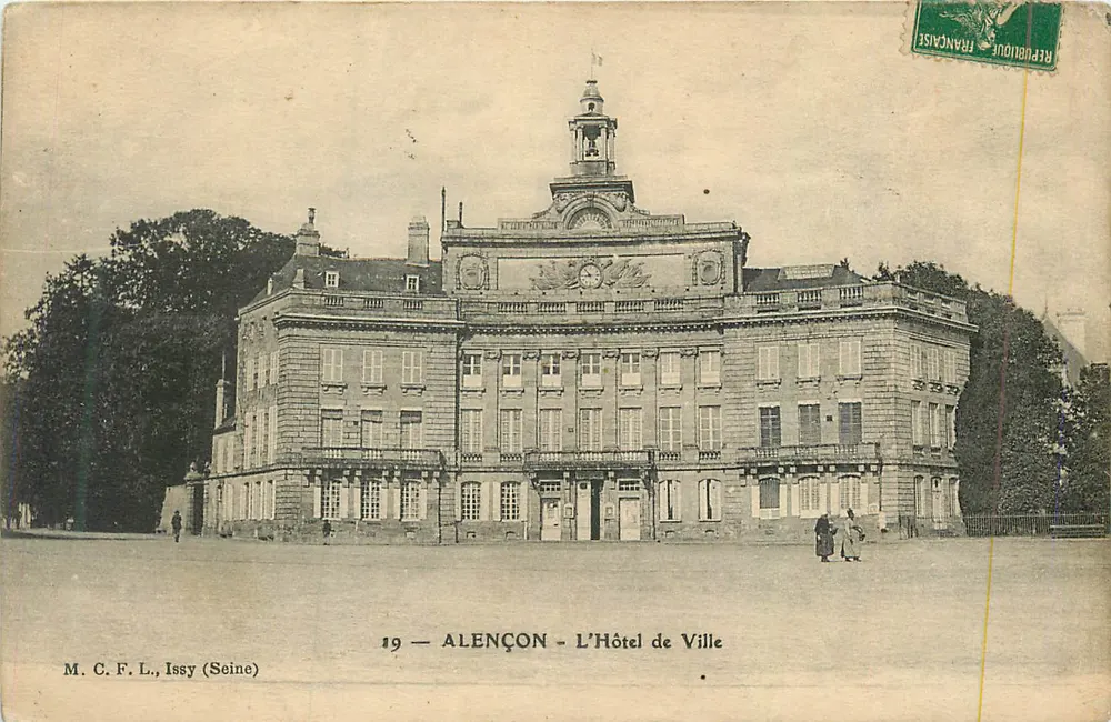 Alençon — L'Hôtel de Ville — M. C. F. L., Issy (Seine) n°19 - Recto