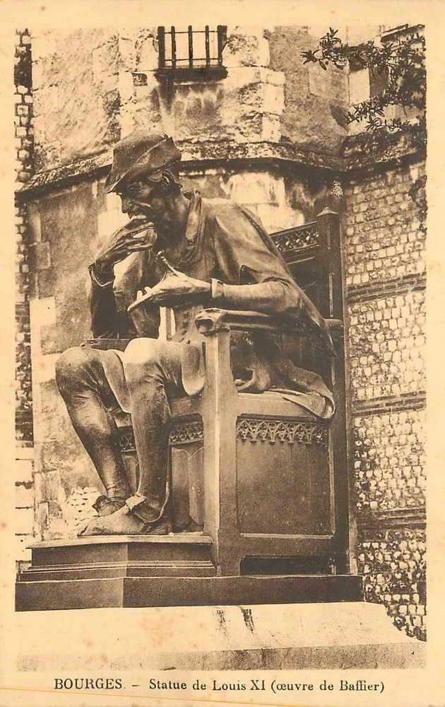 Bourges — Estátua de Luís XI (obra de Baffier) - Frente
