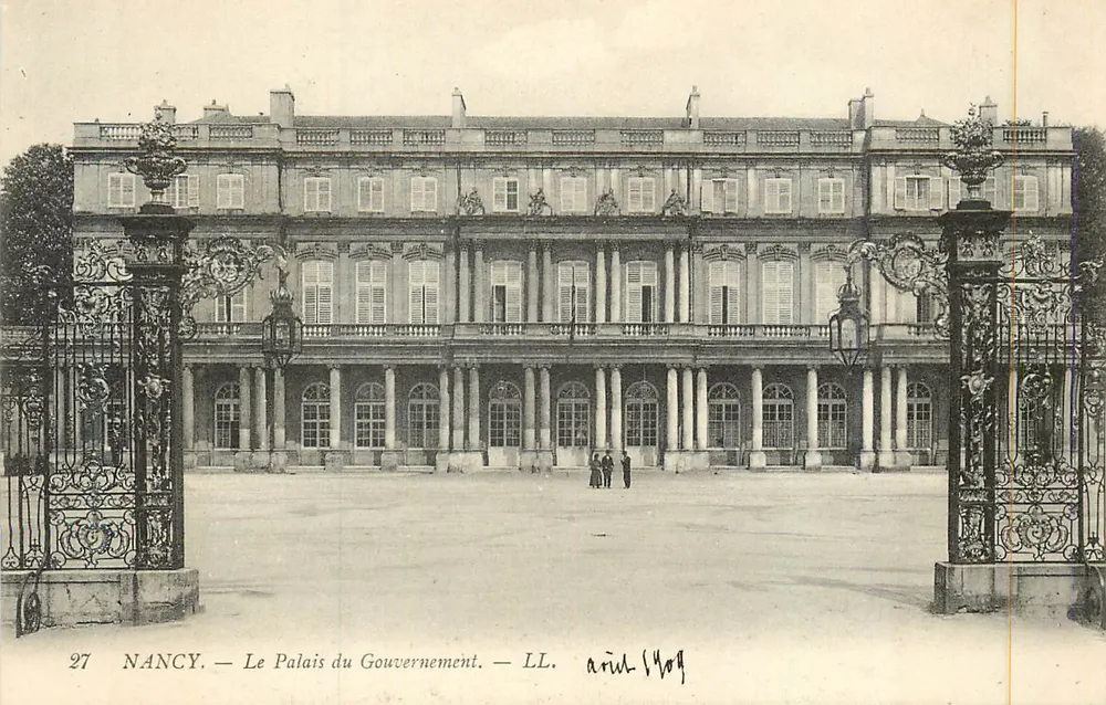 Nancy — O Palácio do Governo — LL. - Frente