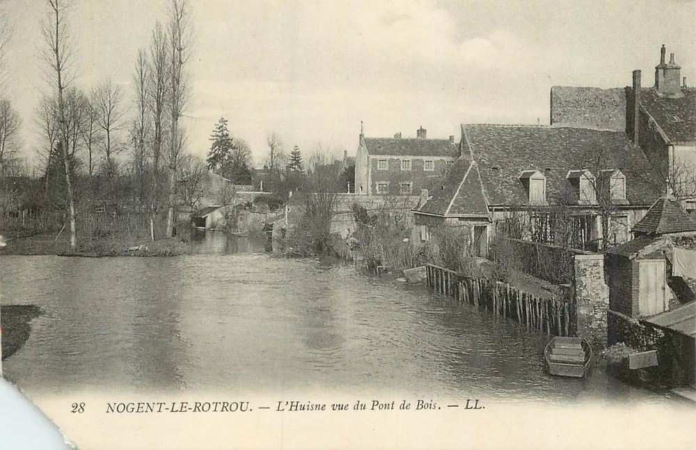 Nogent-le-Rotrou — Ansicht der L'Huisne vom Holzbrücke — LL. - Vorderseite