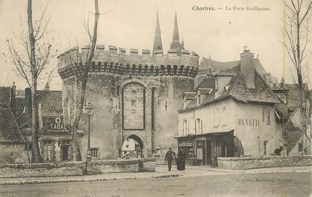 Chartres — La Porte Guillaume — Collection Marchand, Chartres - Frente