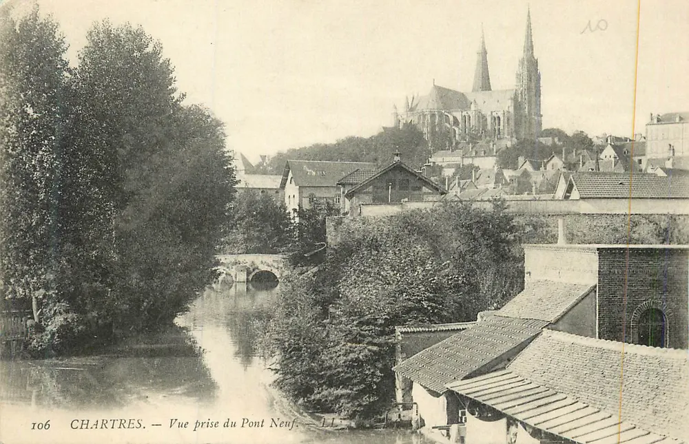 Chartres — Vista scattata dal Ponte Nuovo — editore LL n°106 - Recto
