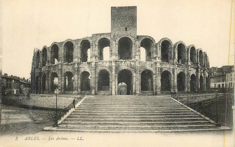 Arles — Les Arènes — LL. - Frente