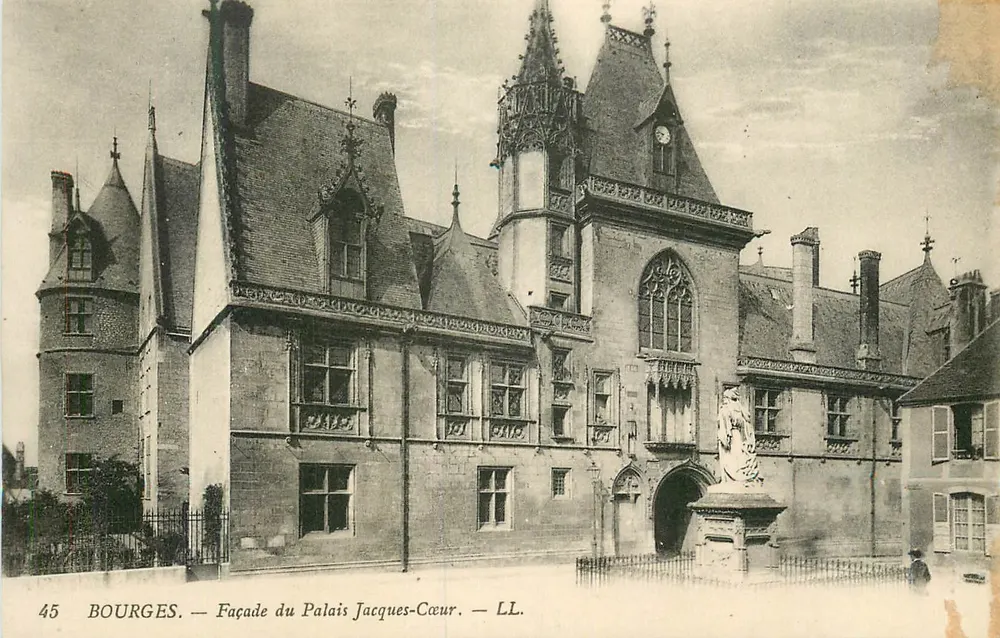Bourges — Facha da Casa Jacques-Cœur — LL. n°45 - Frente