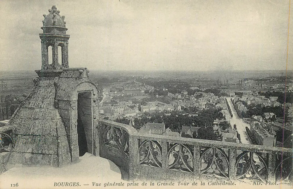 Bourges — Allgemeiner Blick vom Großen Turm der Kathedrale — ND. Phot. - Vorderseite