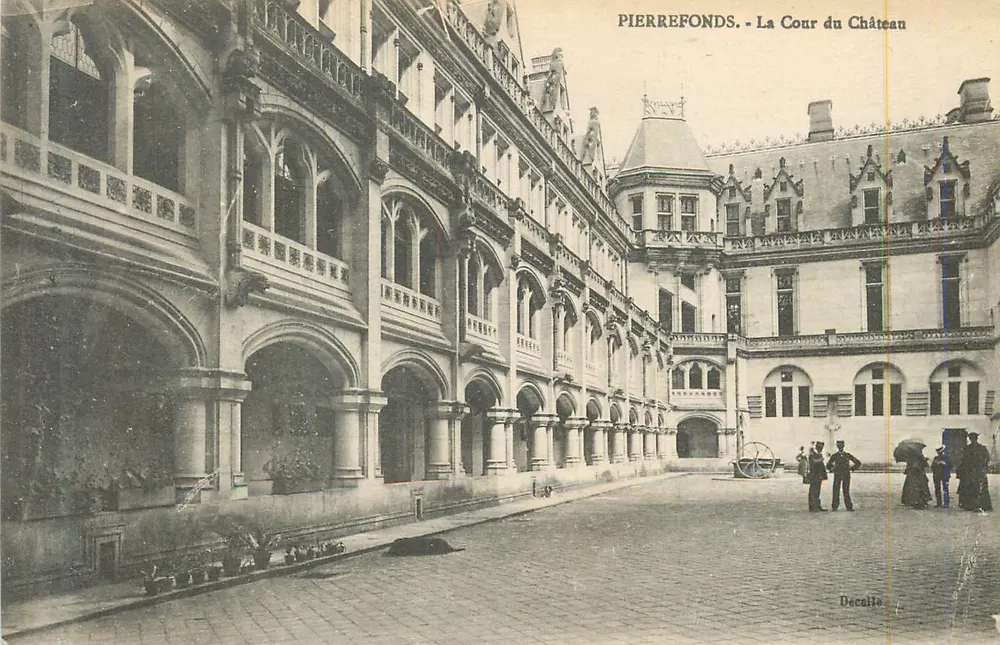 PierreFonds - A Cour do Castelo — Déculle - Frente