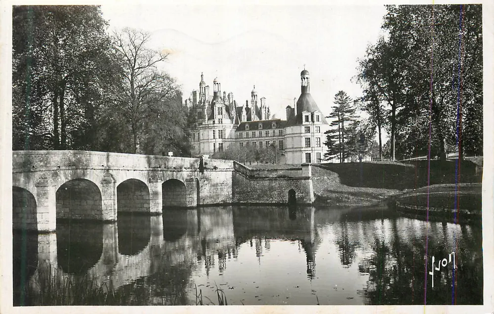 Chambord — vu des rives du Cosson — éditeur Lyon & Healy, n° 1113 A - Recto