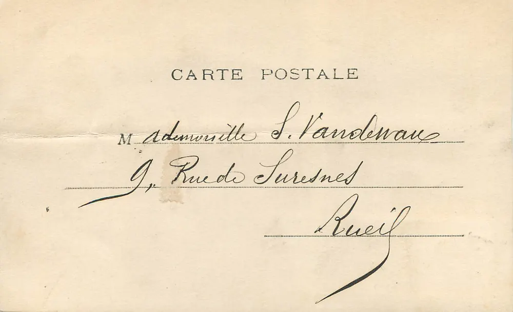 Femme avec guitare — devant un escalier — éditeur J.A.M. PARIS - Verso